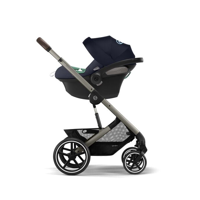 CYBEX Aton B2 babahordozó Balios vázzal