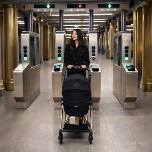 CYB_INT_26_Mios_FoldCot_SocialMedia_Metro_2500x2000