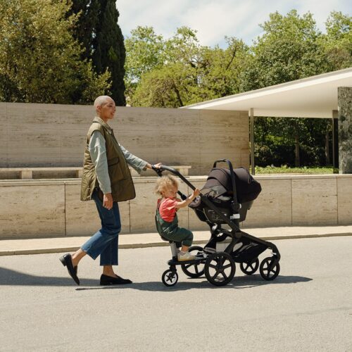 Bugaboo-Fox-5-bassinet-seat-stroller-black-chassis-midnight-black-fabrics-midnight-black-sun-canopy-x-PV006272-13