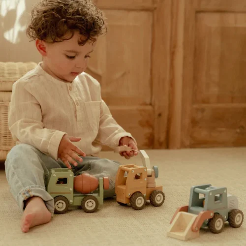 Little Dutch kotrógép figurával – fa játék gyerekeknek