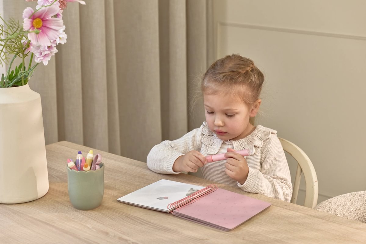 Little Dutch vízzel színező füzet - Rosa Fairy Garden - Image 7