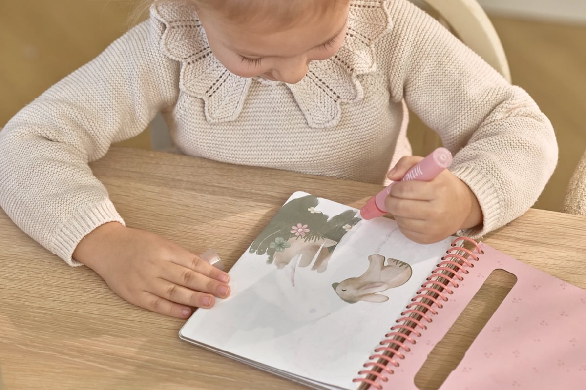 Little Dutch vízzel színező füzet - Rosa Fairy Garden - Image 9