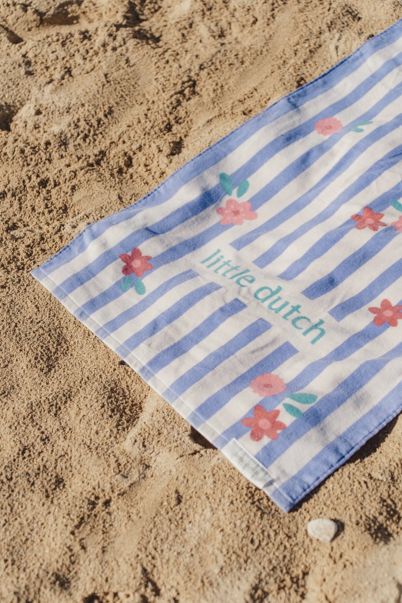 CL26039116 Little Dutch strandtörölköző Dreamy Purple Stripe - 60cm X 120cm (3)