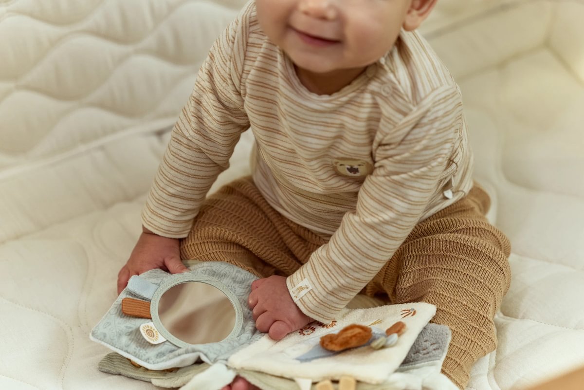 LD8319 Little Dutch textil babakönyv kicsi - Safari Friends (4)
