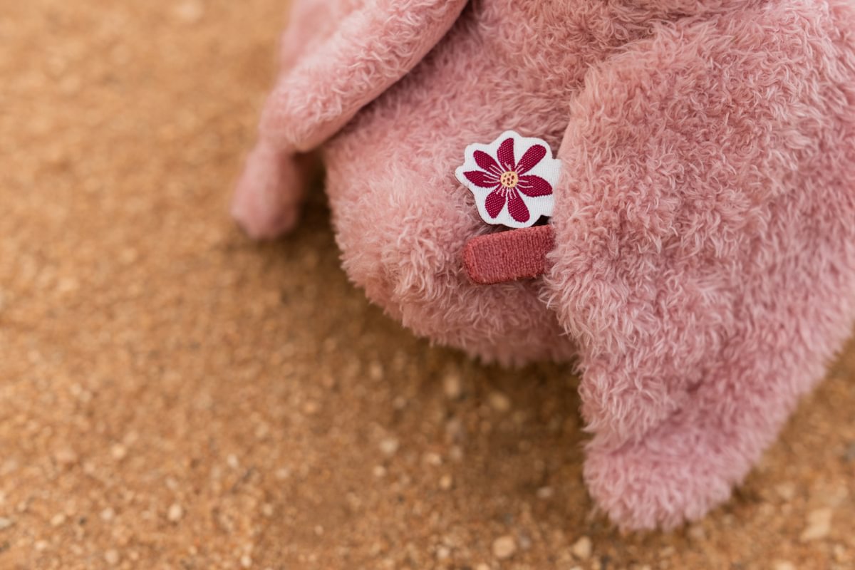 LD8353 Little Dutch plüss flamingó 17 cm - Safari Friends (7)