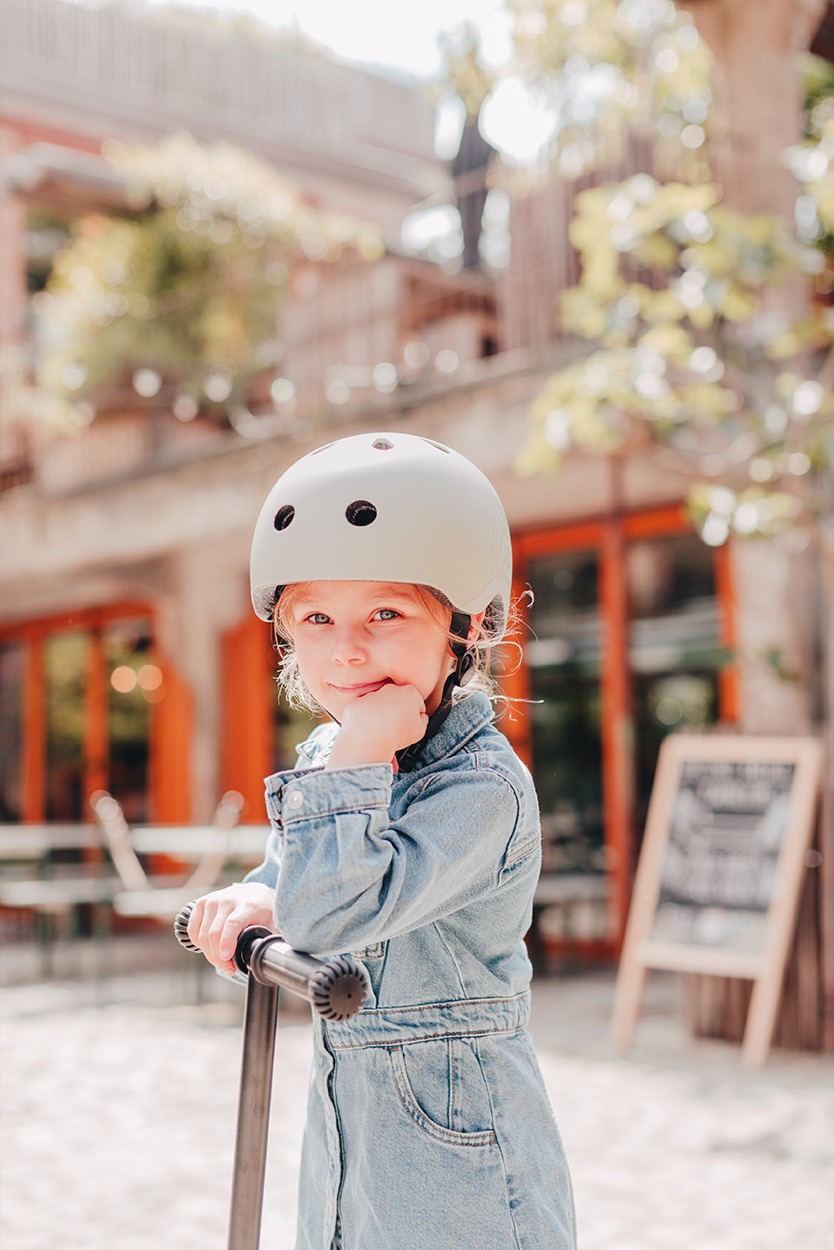 SR96367-HELMET S-ASH_1686_fullres Scoot and Ride gyerek sisak (M-L) – gyerek játék